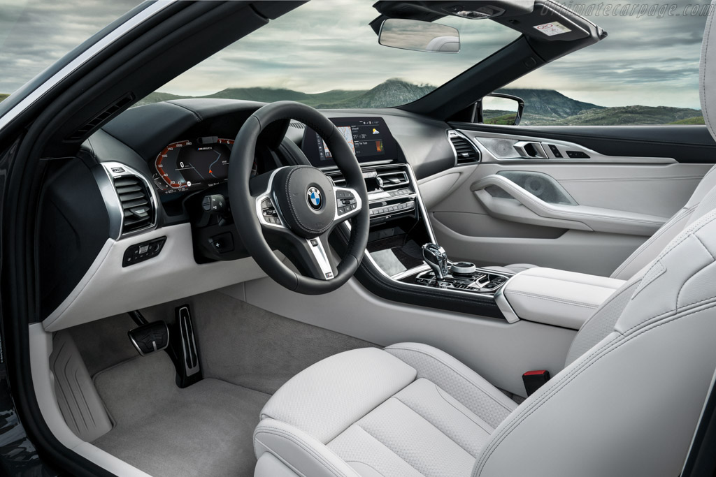 BMW M850i xDrive Cabriolet