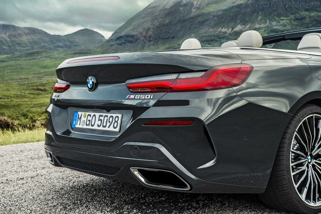 BMW M850i xDrive Cabriolet