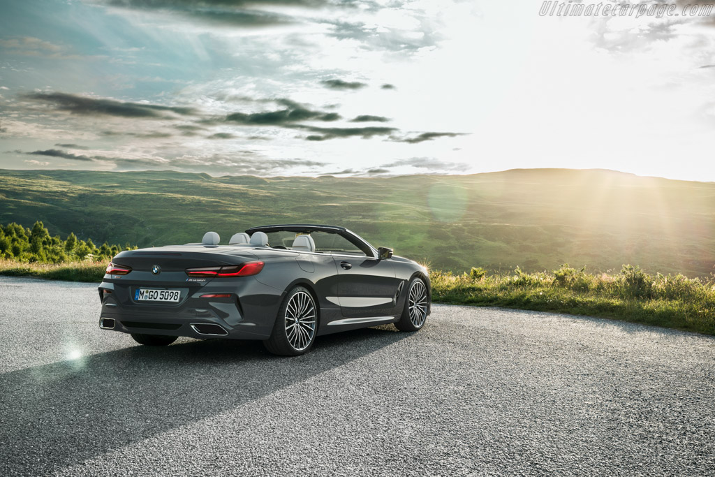 BMW M850i xDrive Cabriolet