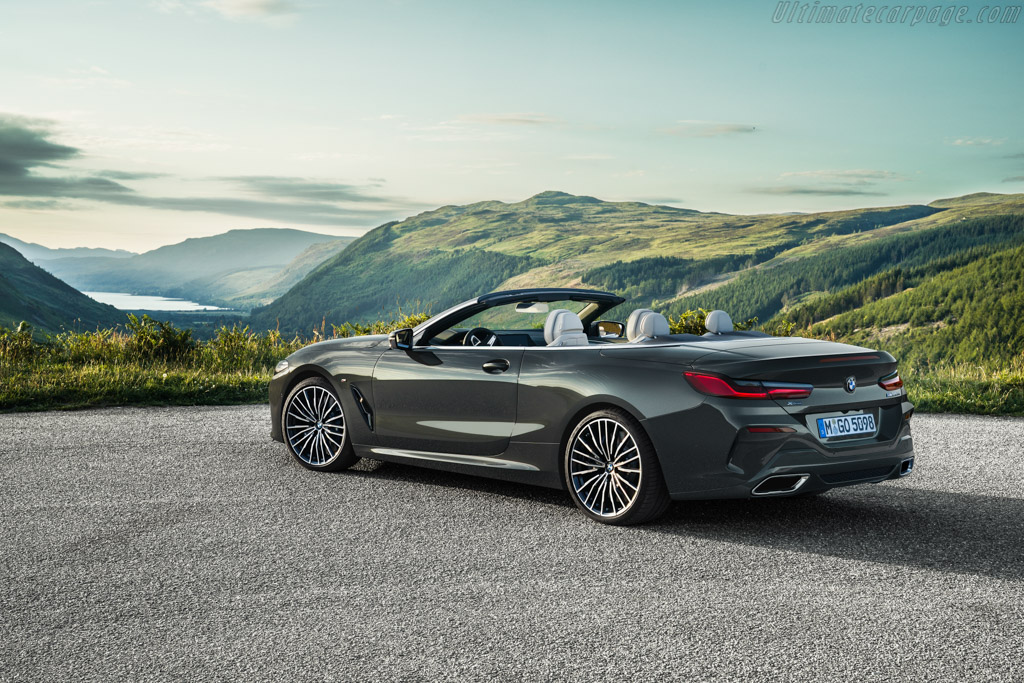 BMW M850i xDrive Cabriolet
