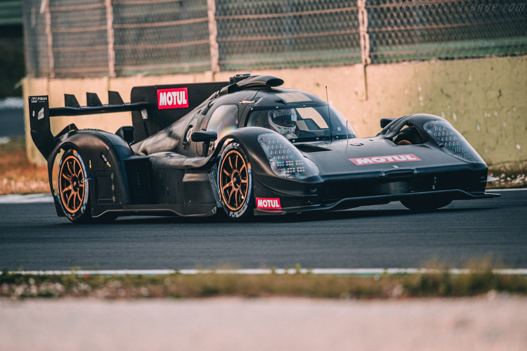 Glickenhaus SCG 007