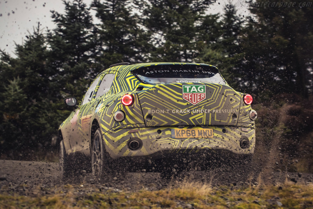 Aston Martin DBX