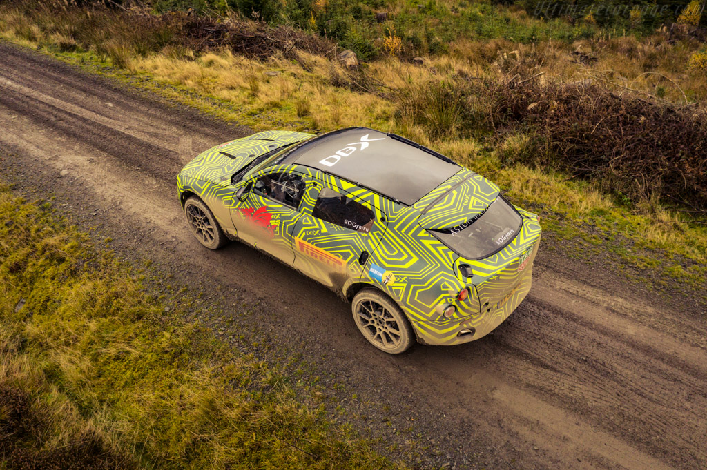 Aston Martin DBX