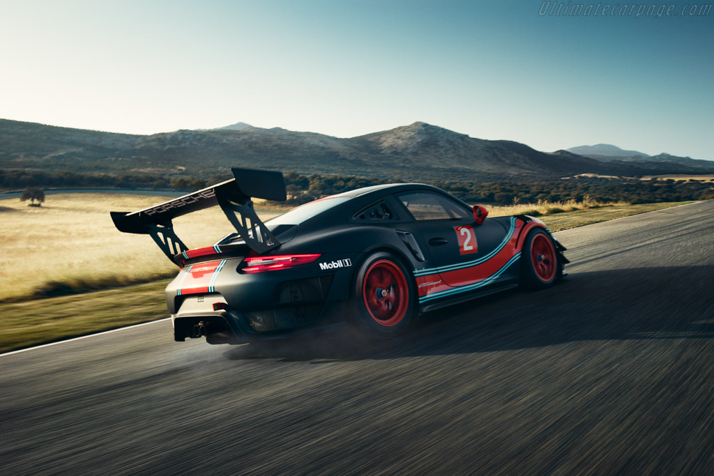 Porsche 911 GT2 RS Clubsport