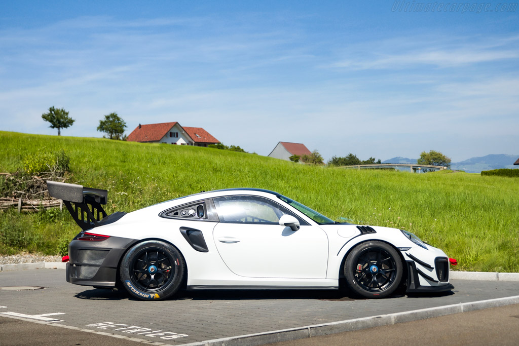 Porsche 911 GT2 RS Clubsport