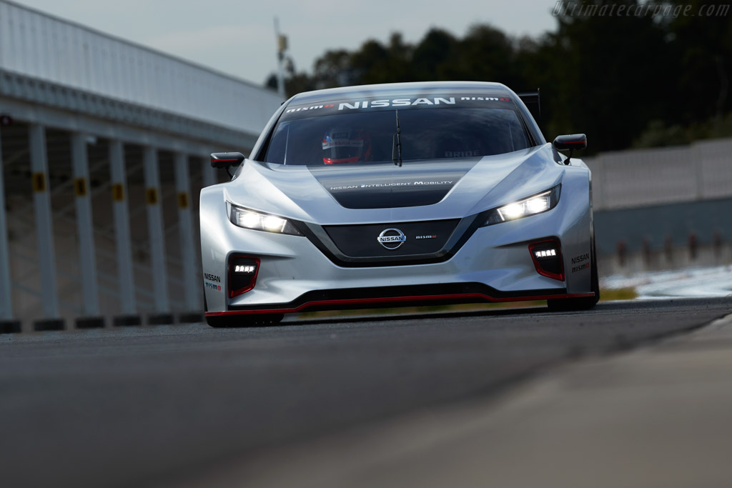 Nissan Leaf Nismo RC