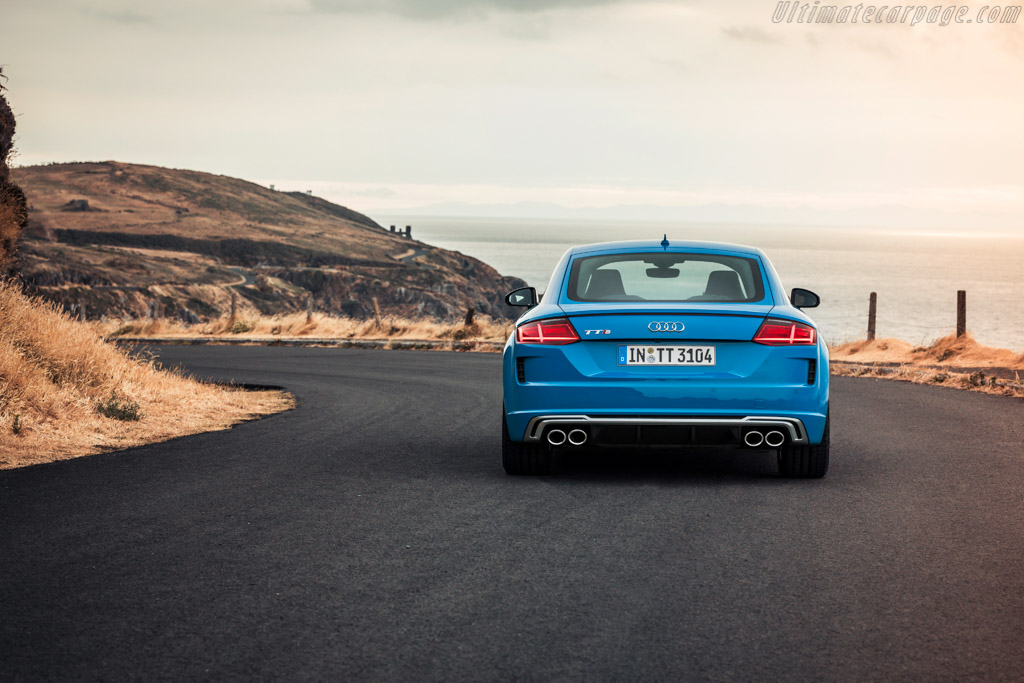 Audi TTS Coupé