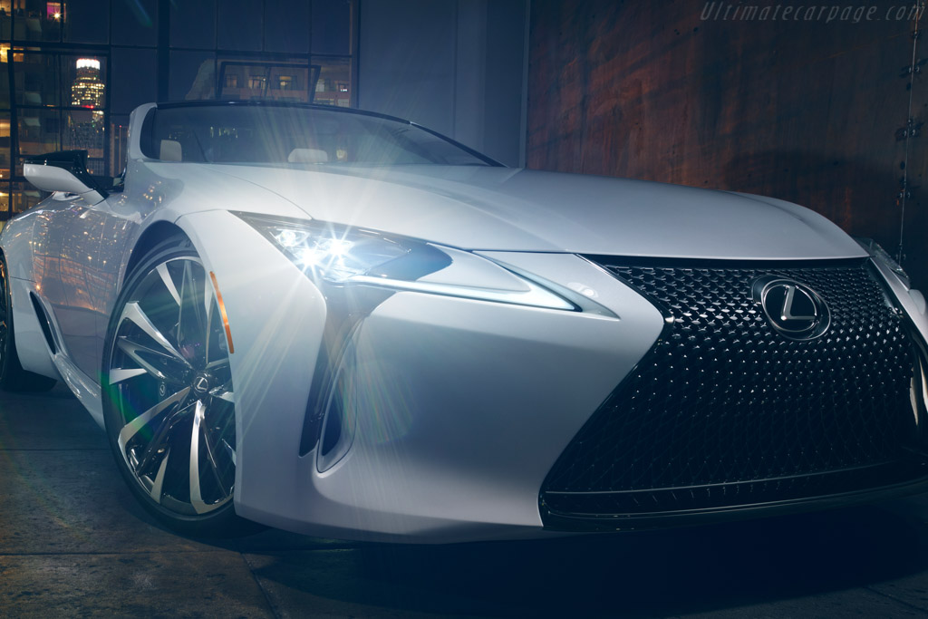 Lexus LC Convertible Concept