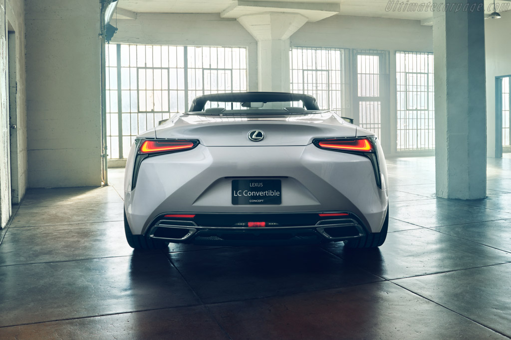 Lexus LC Convertible Concept