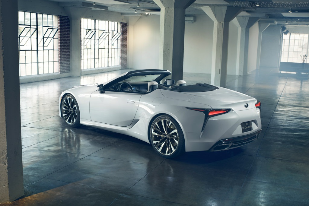 Lexus LC Convertible Concept