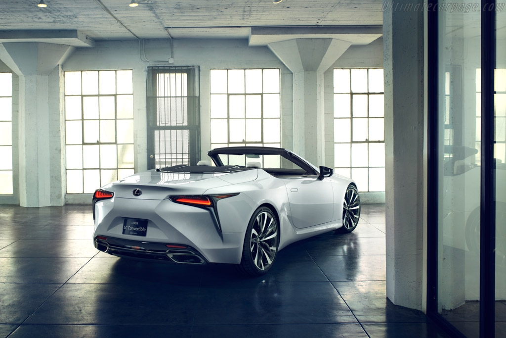Lexus LC Convertible Concept