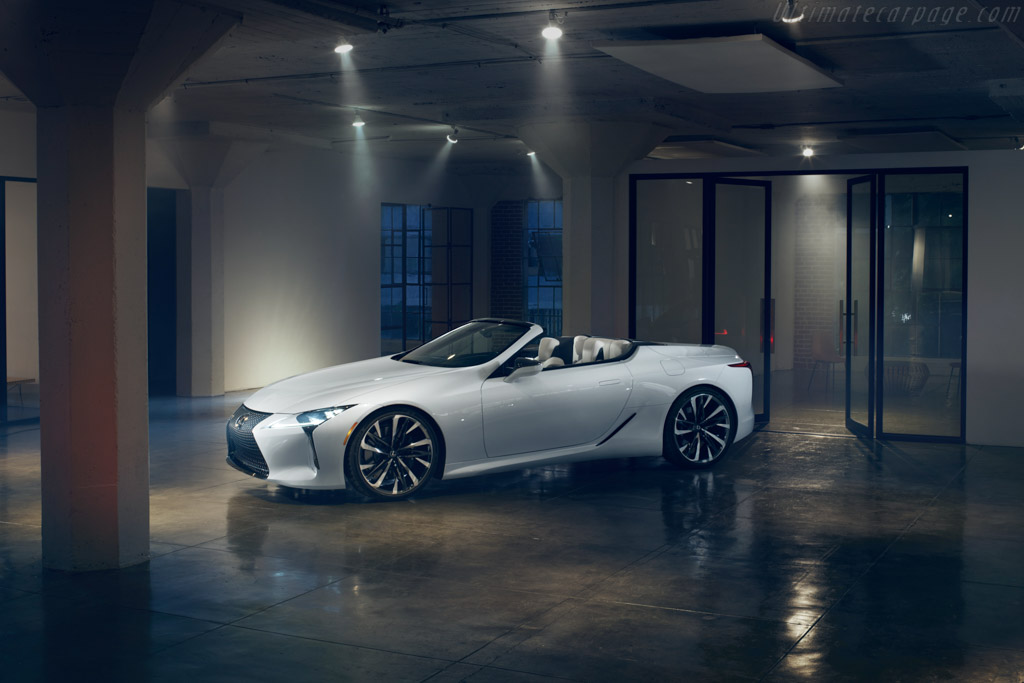 Lexus LC Convertible Concept
