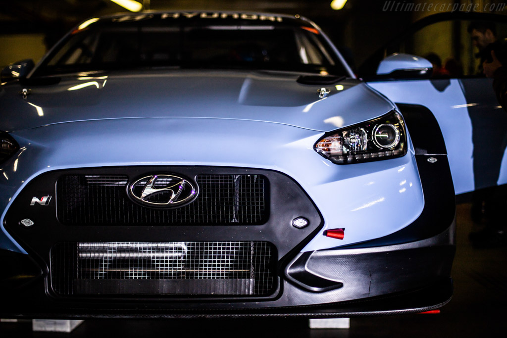 Hyundai Veloster N TCR