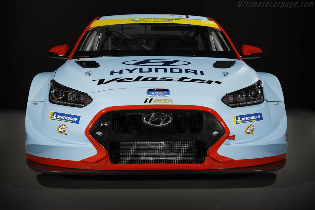 Hyundai Veloster N TCR