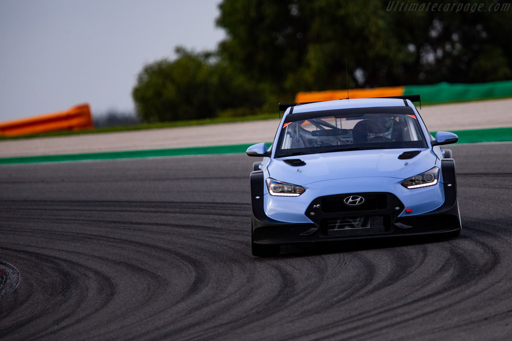 Hyundai Veloster N TCR