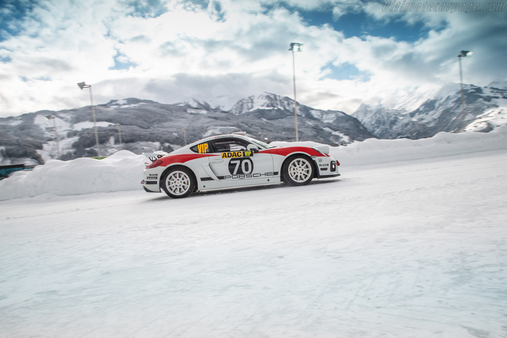 Porsche 718 Cayman GT4 Clubsport Rallye Concept