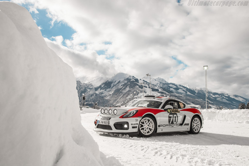 Porsche 718 Cayman GT4 Clubsport Rallye Concept