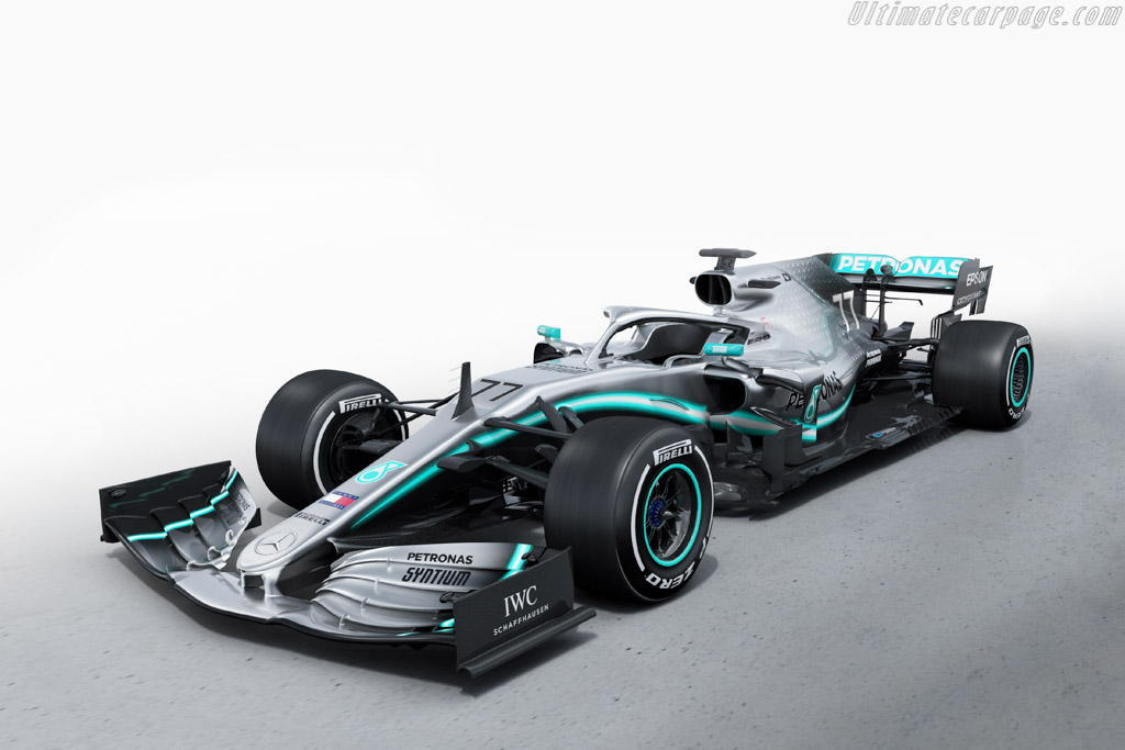 Mercedes-Benz W10 EQ Power+