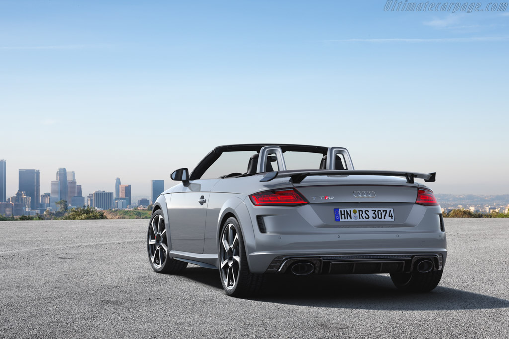 Audi TT RS Roadster