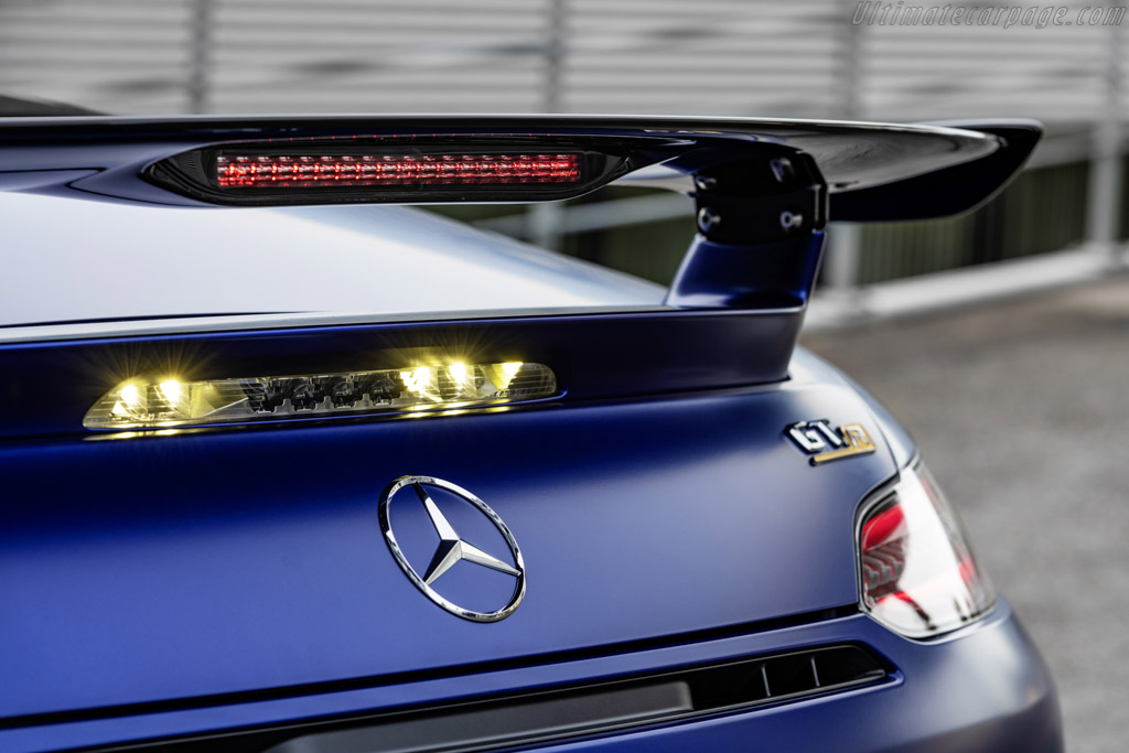 Mercedes-AMG GT R Roadster