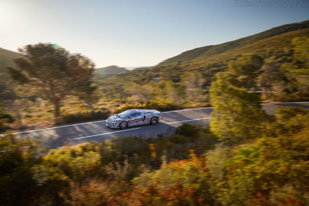 McLaren GT