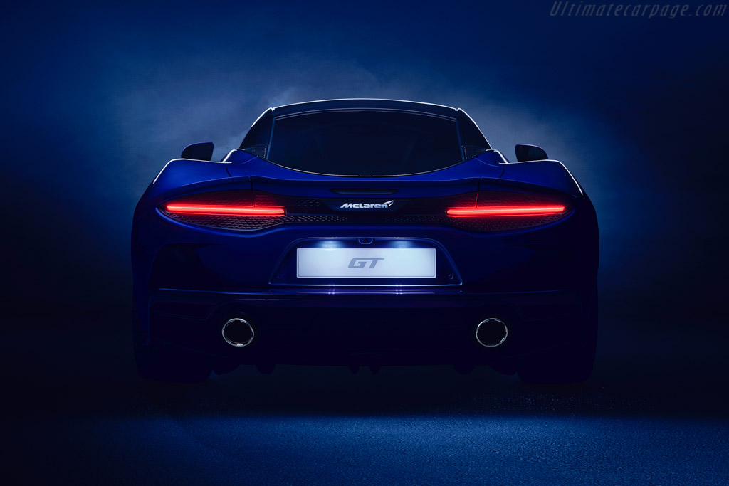 McLaren GT