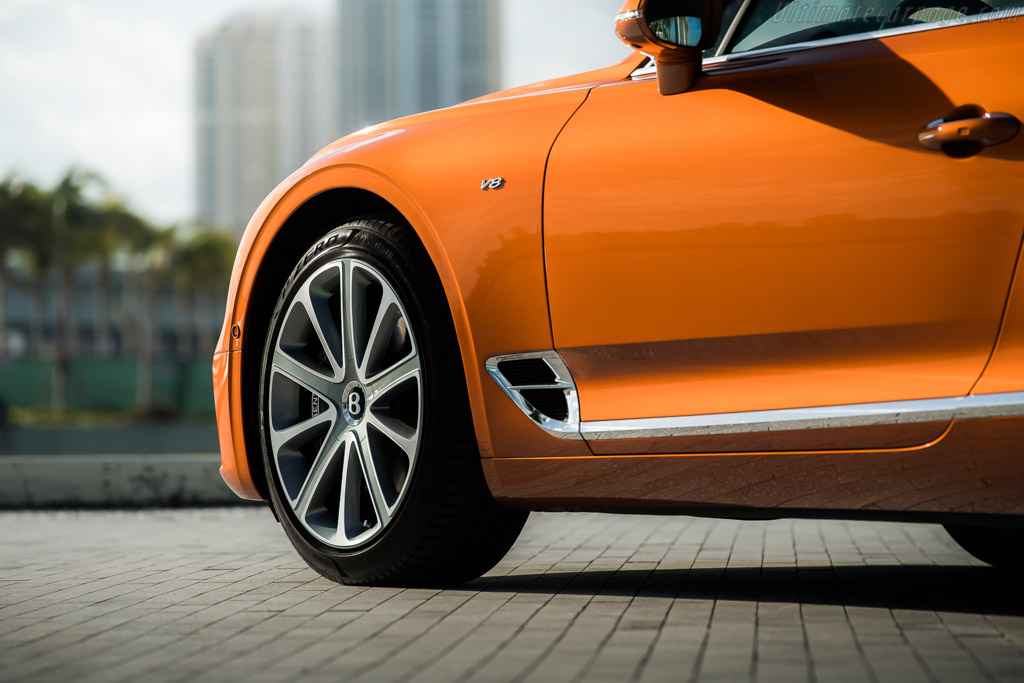 Bentley Continental GT V8