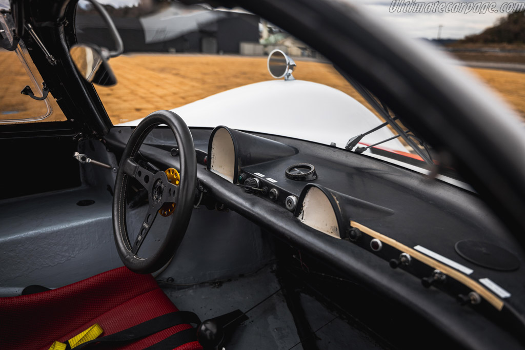 Porsche 906