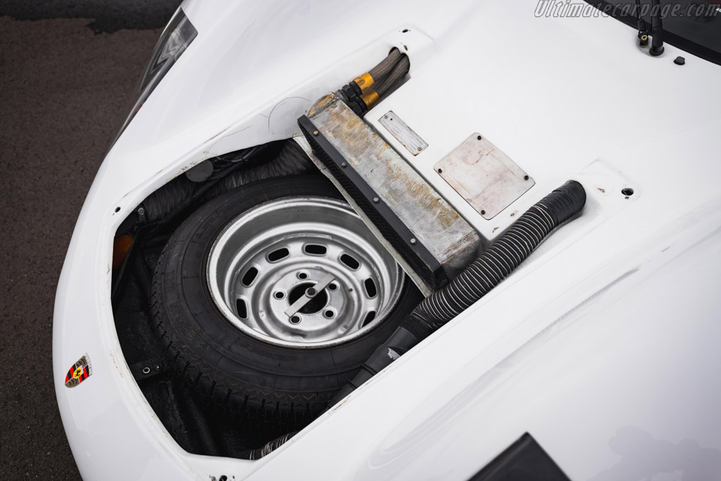 Porsche 906