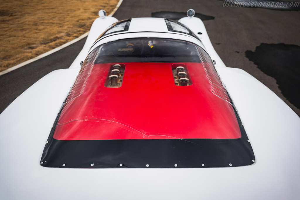 Porsche 906