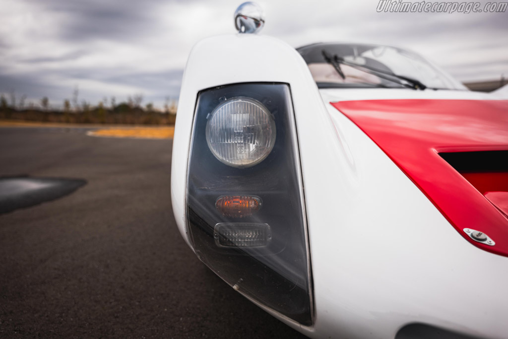 Porsche 906