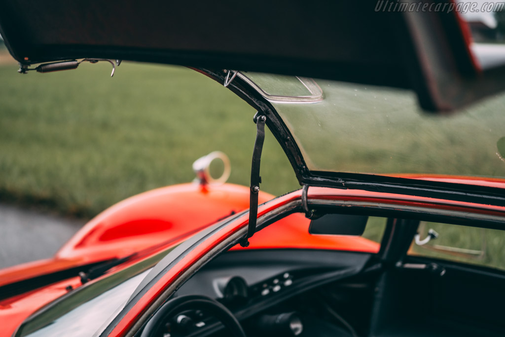 Porsche 906