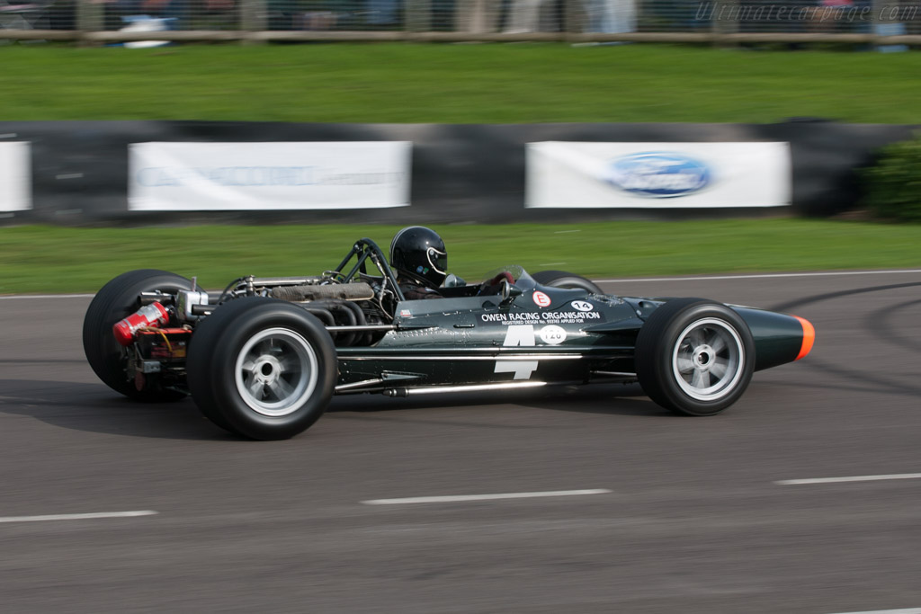 BRM P126 - Chassis: P126-01  - 2010 Goodwood Revival