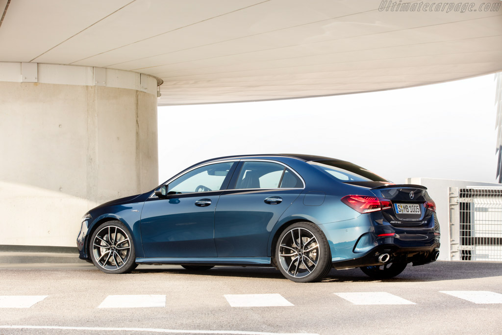 Mercedes-AMG A 35 4MATIC Sedan