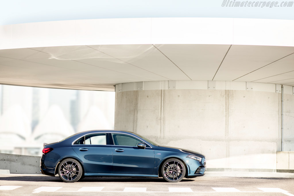 Mercedes-AMG A 35 4MATIC Sedan