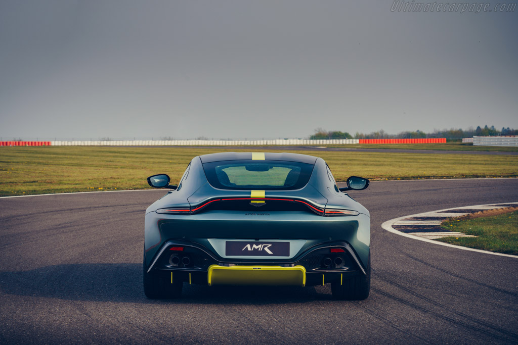 Aston Martin Vantage AMR