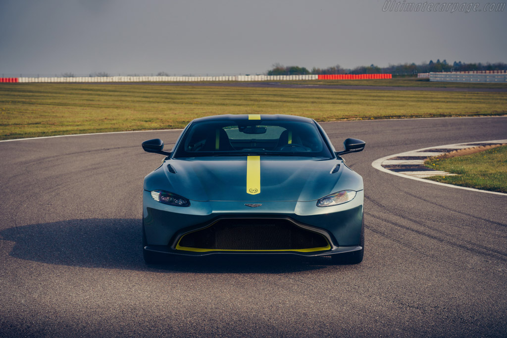 Aston Martin Vantage AMR