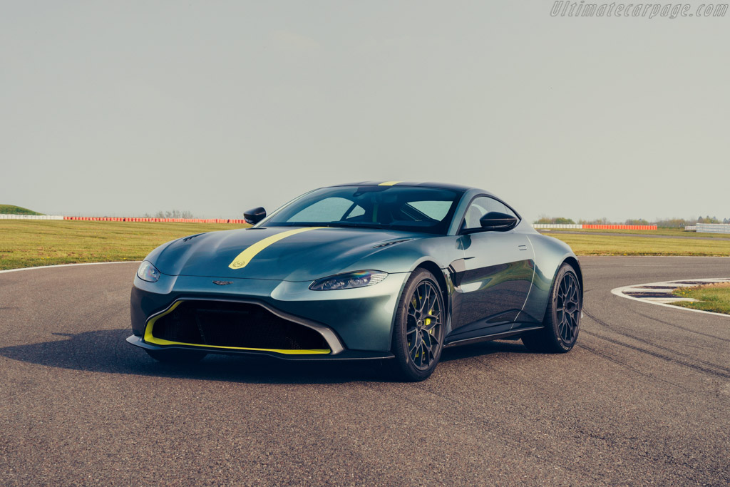 Aston Martin Vantage AMR