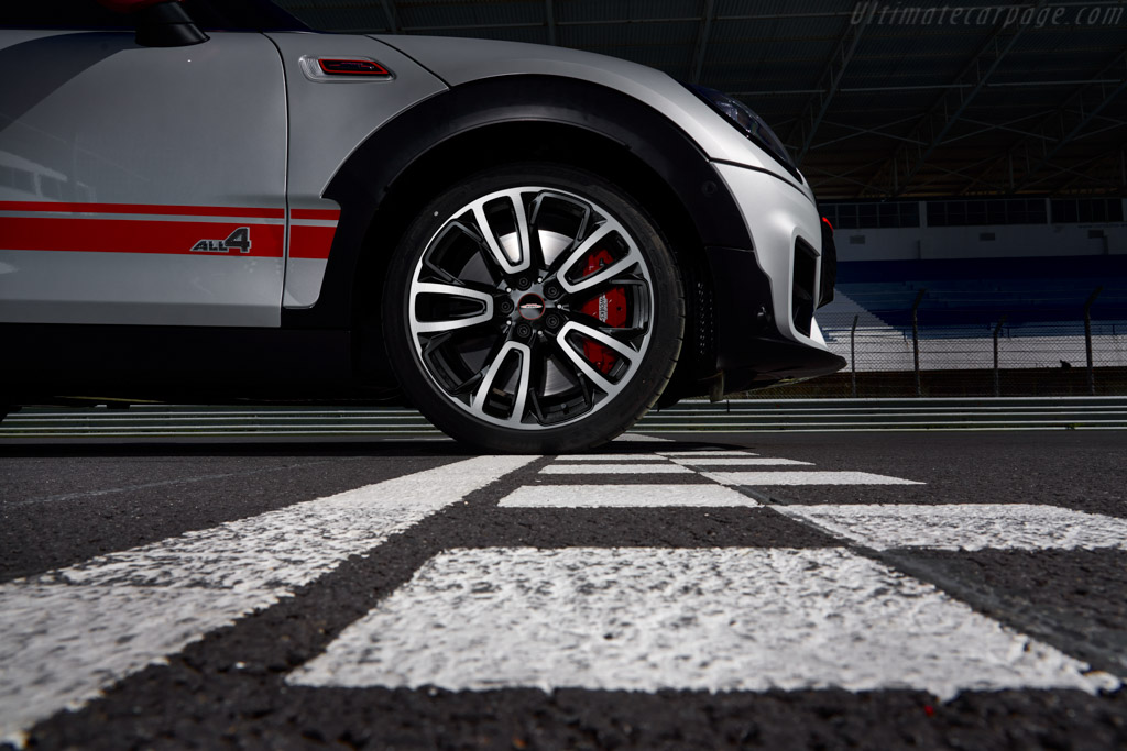 MINI John Cooper Works Clubman