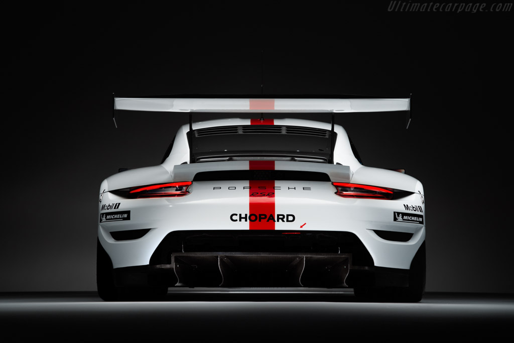Porsche 911 RSR
