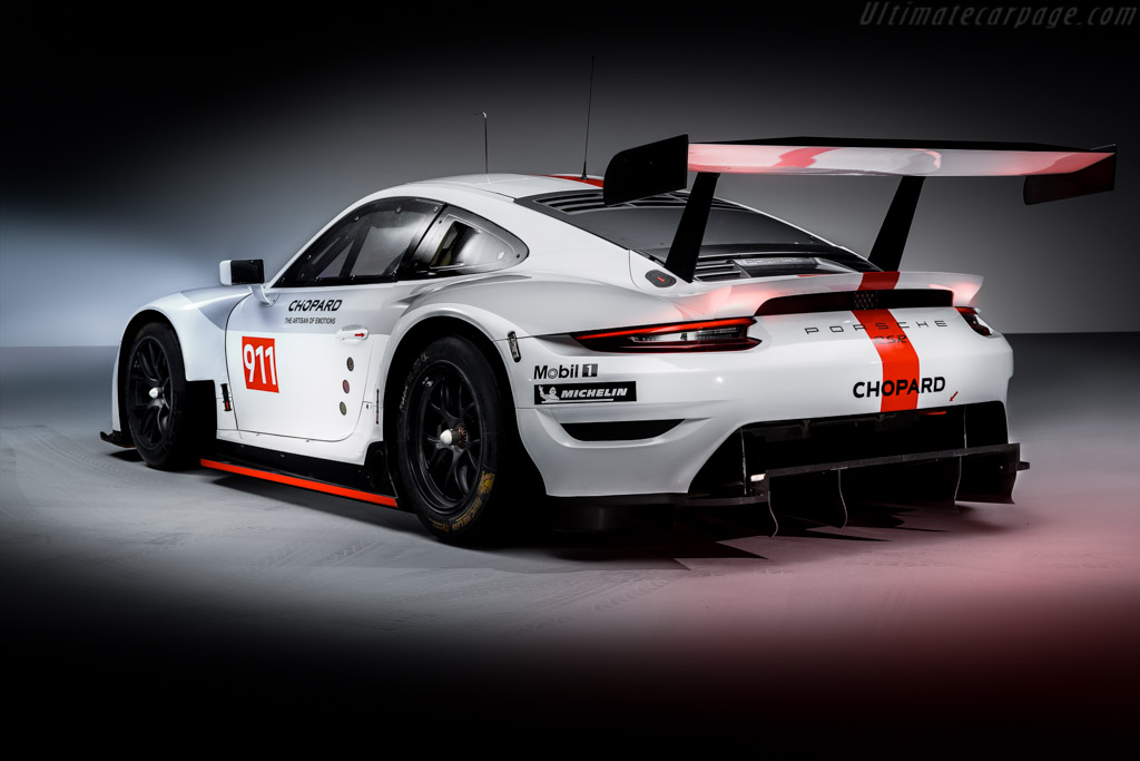 Porsche 911 RSR