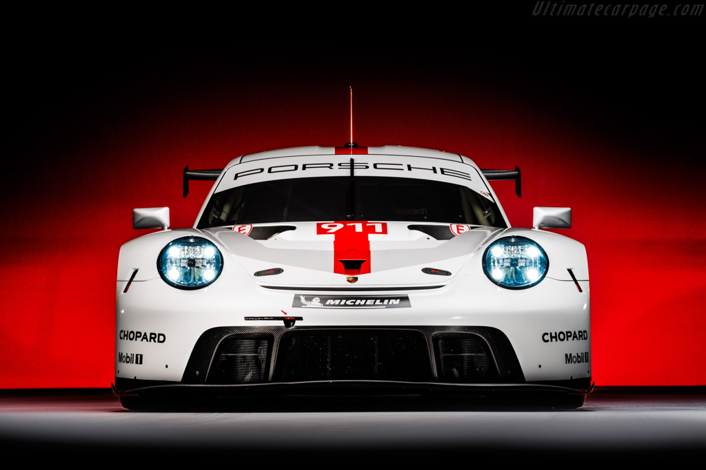 Porsche 911 RSR
