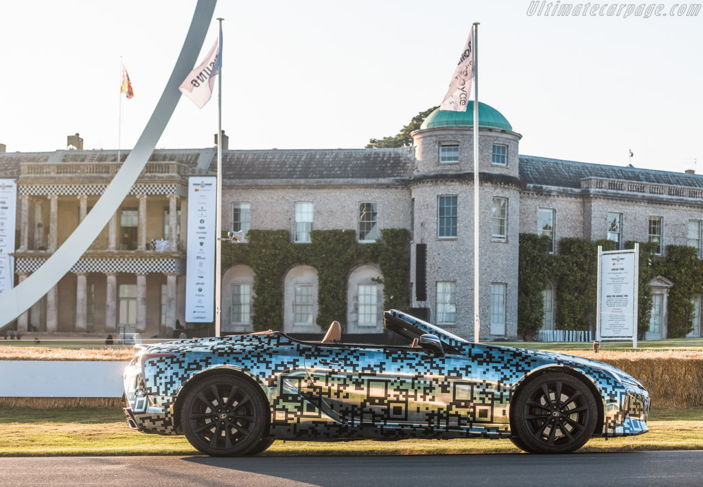 Lexus LC Convertible Prototype