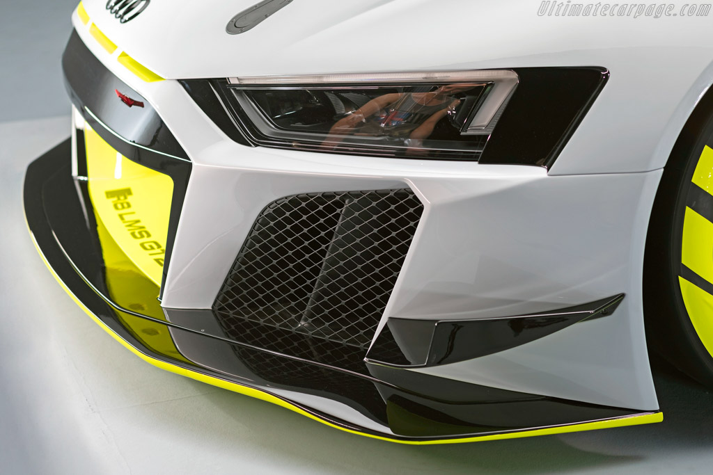 Audi R8 LMS GT2