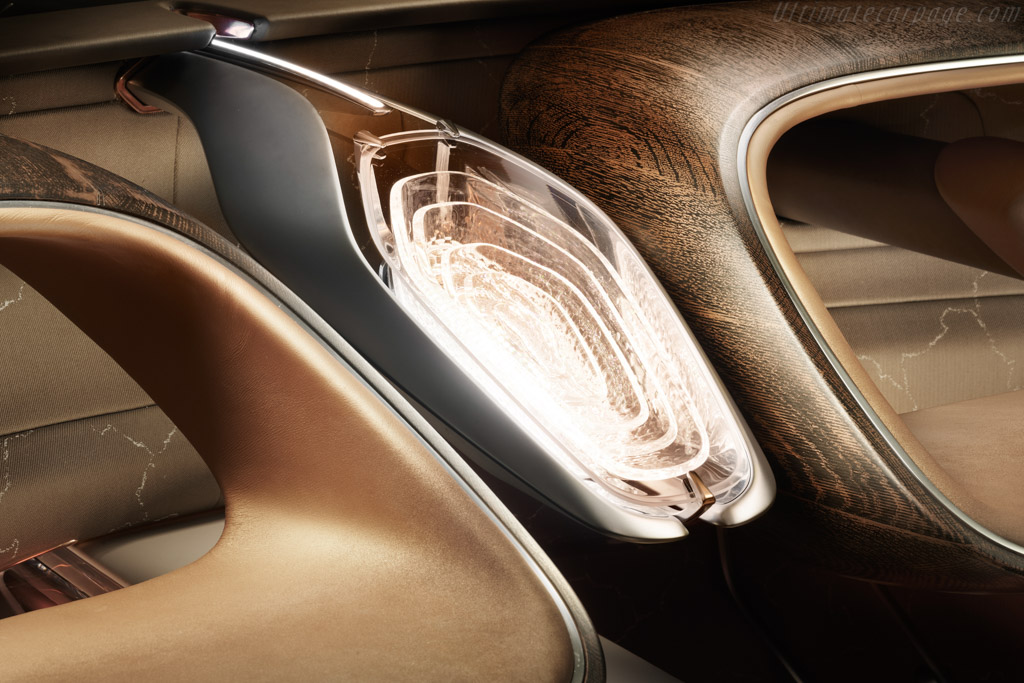 Bentley EXP 100 GT