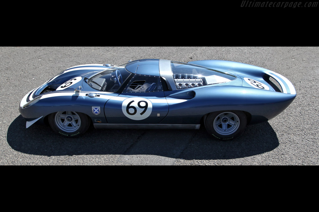 Ecurie Ecosse LM69
