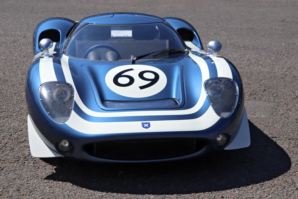 Ecurie Ecosse LM69