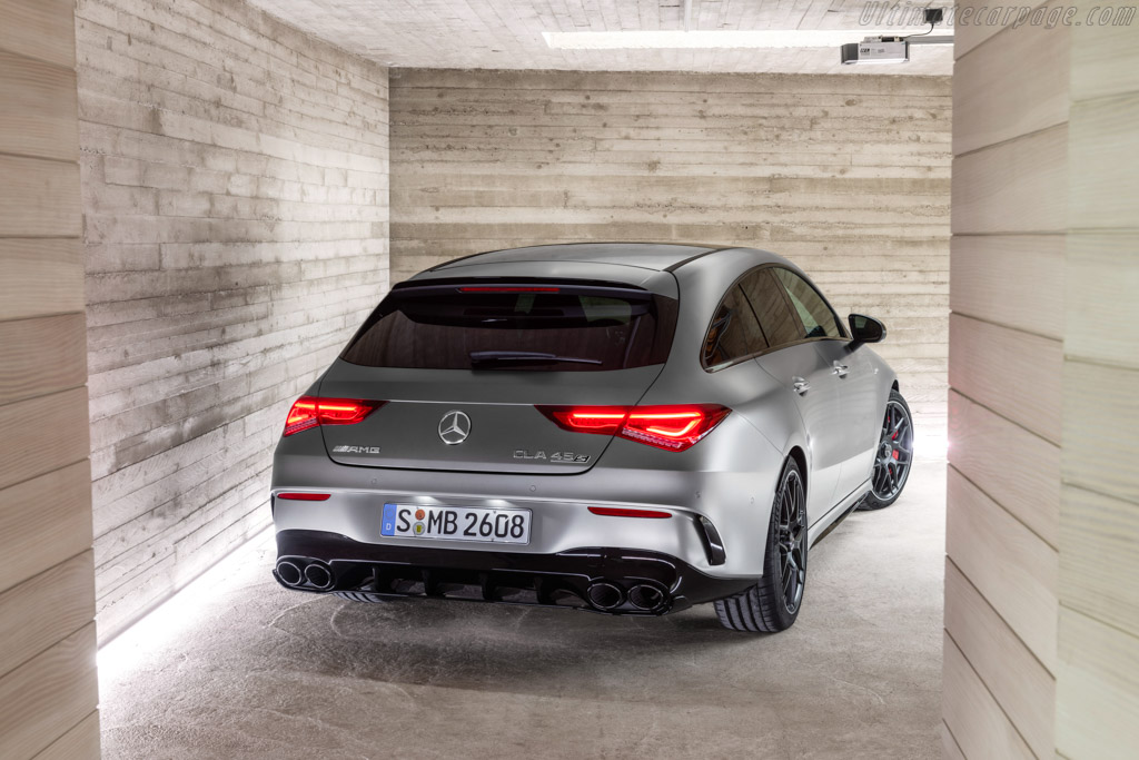 Mercedes-AMG CLA 45 S 4MATIC+ Shooting Brake