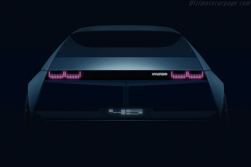 Hyundai EV Concept 45