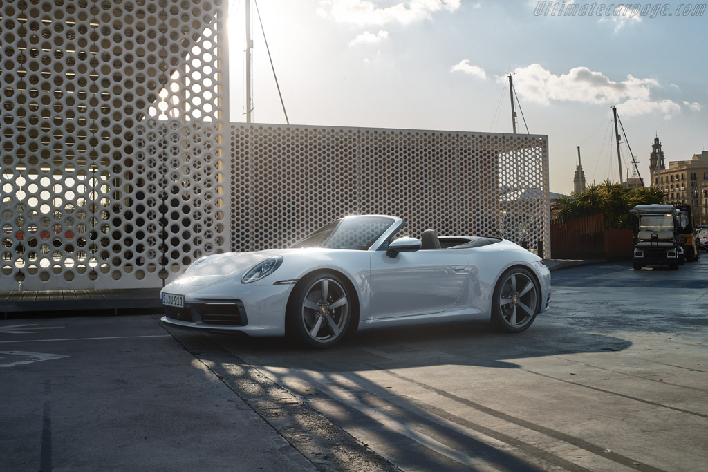 Porsche 911 Carrera 4 Cabriolet